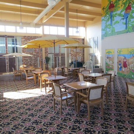 Howard Johnson Grand Forks Esterno foto
