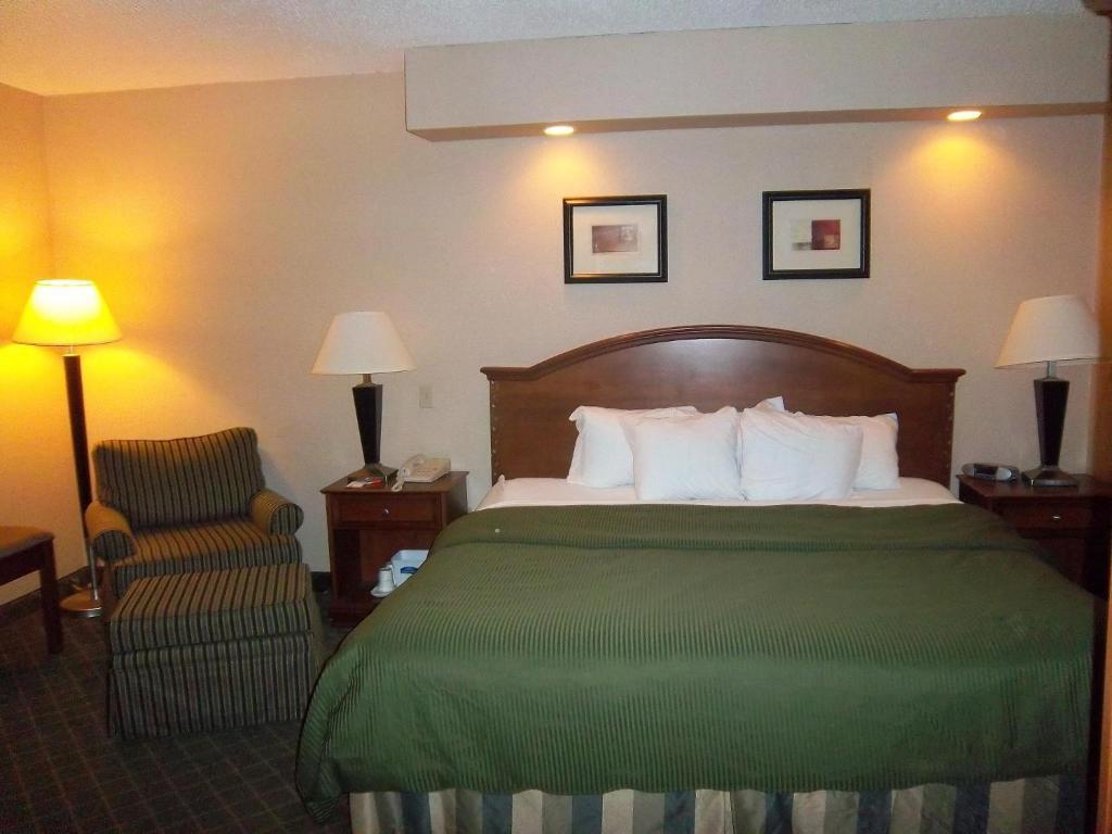 Howard Johnson Grand Forks Camera foto