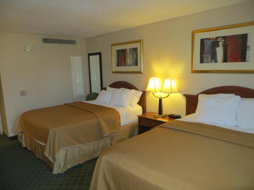 Howard Johnson Grand Forks Camera foto