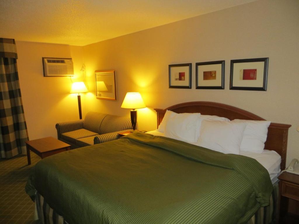 Howard Johnson Grand Forks Camera foto