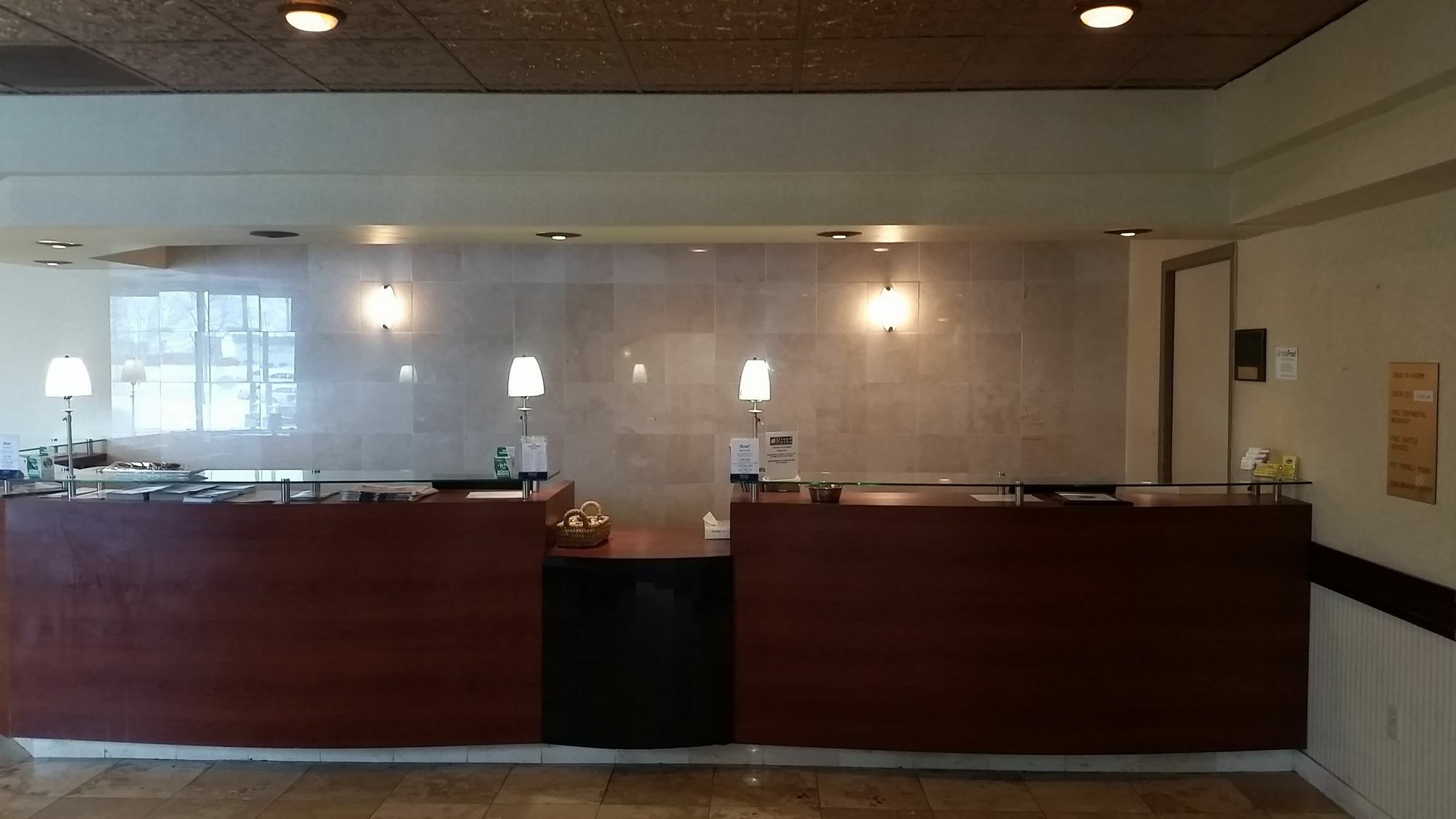 Howard Johnson Grand Forks Esterno foto